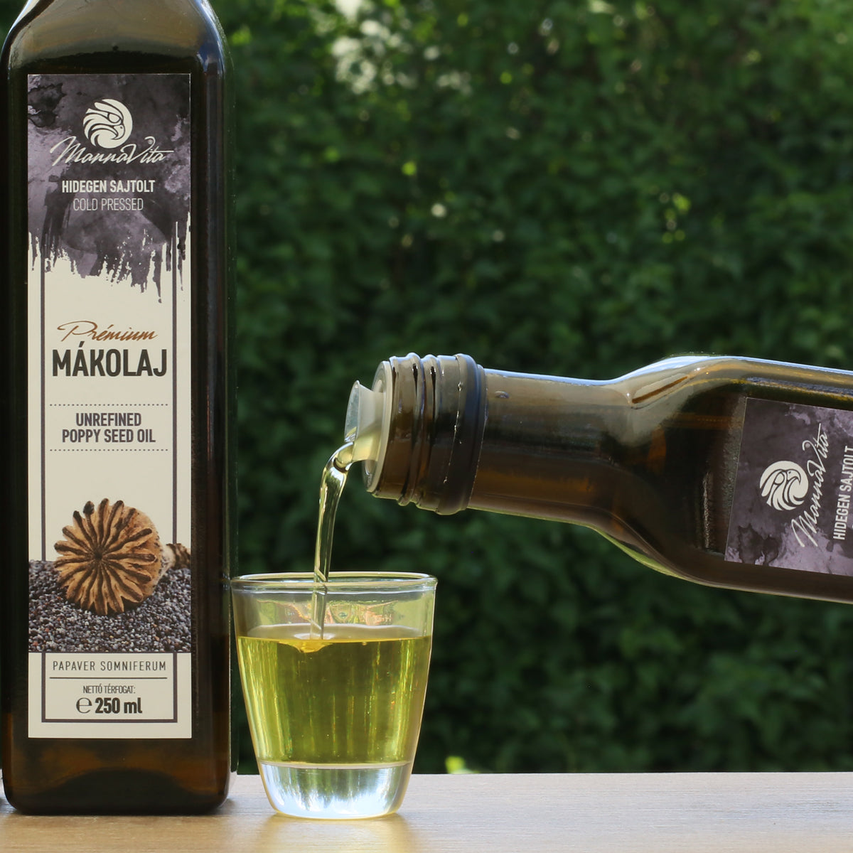 Mannavita Hongaarse koudgeperste maanzaadolie • 250 ml