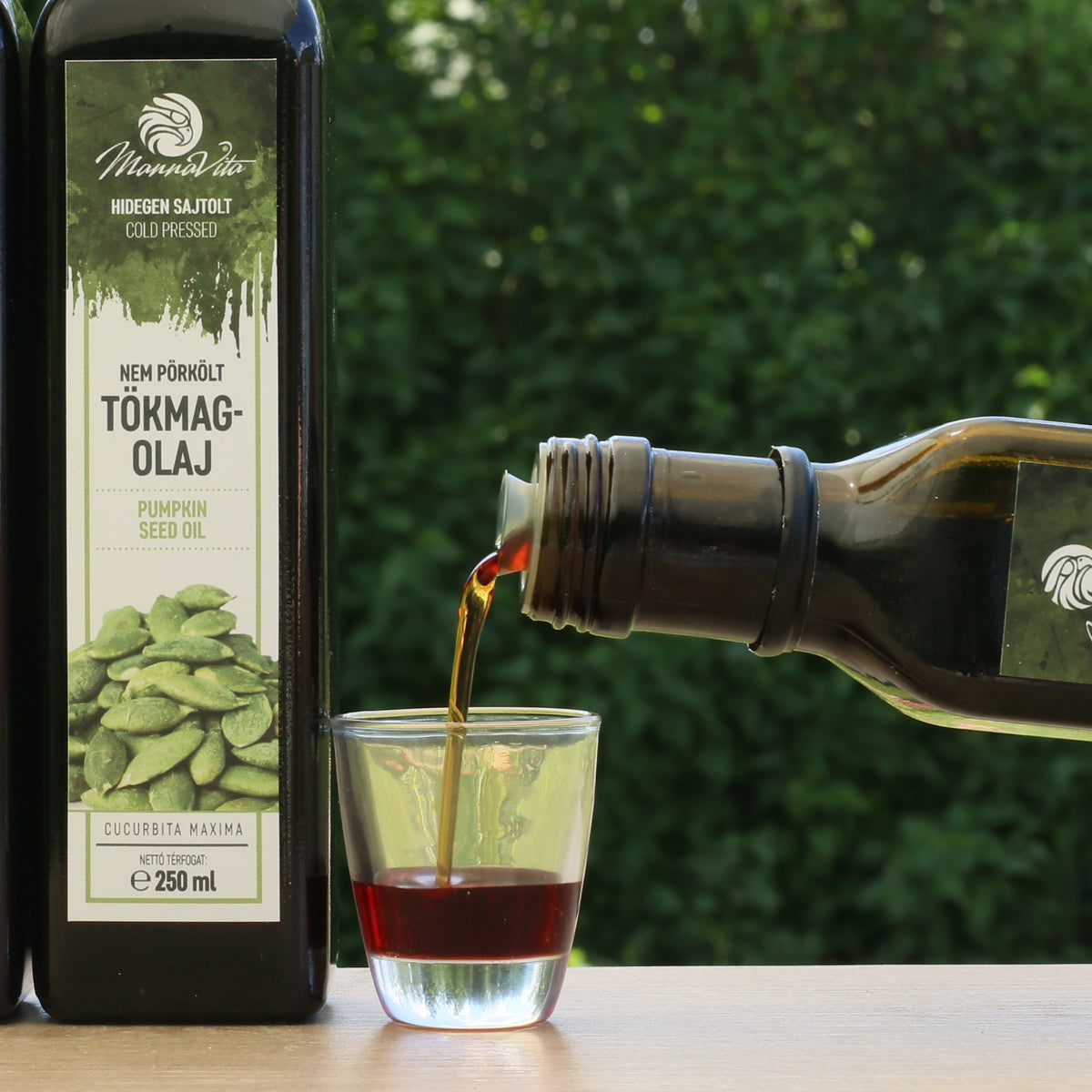 Mannavita Hongaarse koudgeperste pompoenpitolie • 250 ml